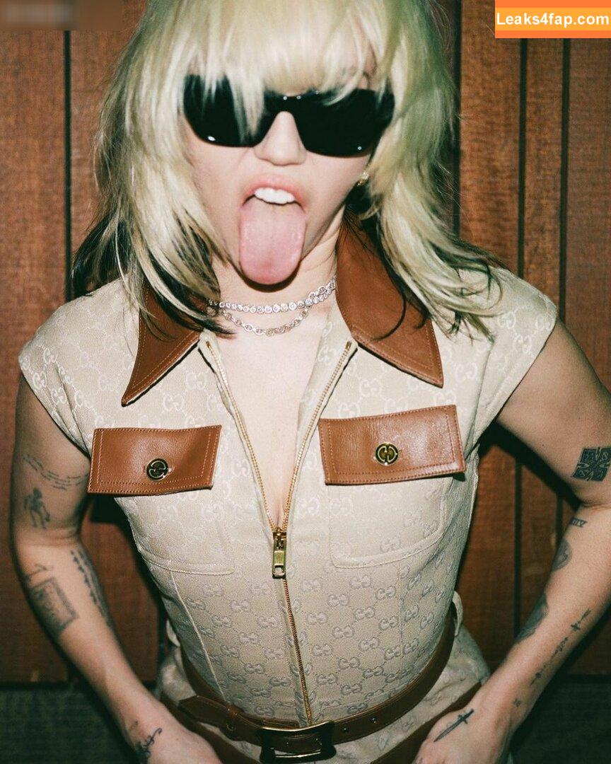 Miley Cyrus / MileyCyrus leaked photo photo #2490
