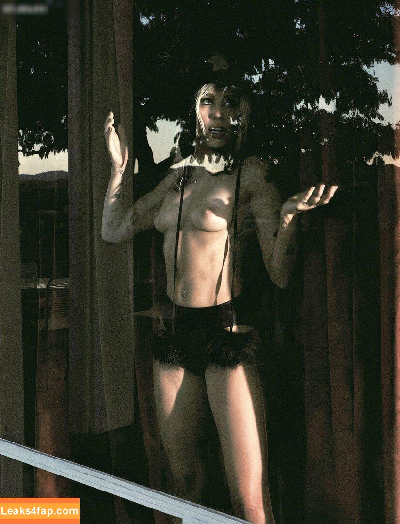 Miley Cyrus / MileyCyrus leaked photo photo #2539