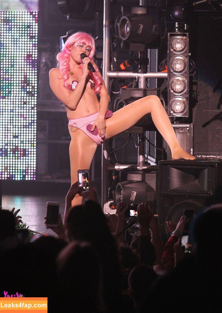 Miley Cyrus / MileyCyrus leaked photo photo #2548