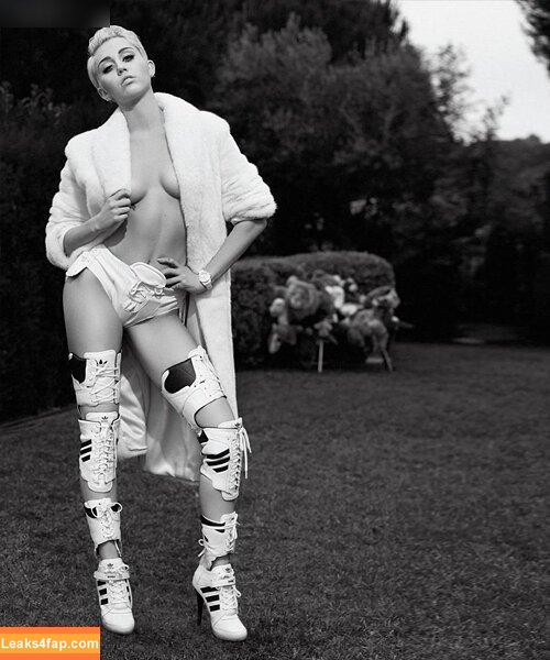 Miley Cyrus / MileyCyrus leaked photo photo #2565