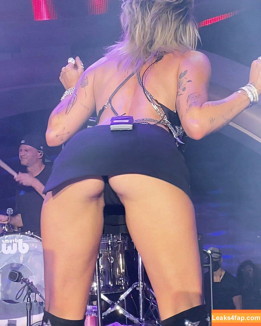 Miley Cyrus / MileyCyrus leaked photo photo #2570