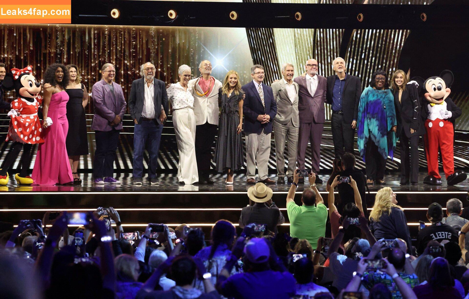 Miley Cyrus / MileyCyrus leaked photo photo #2625