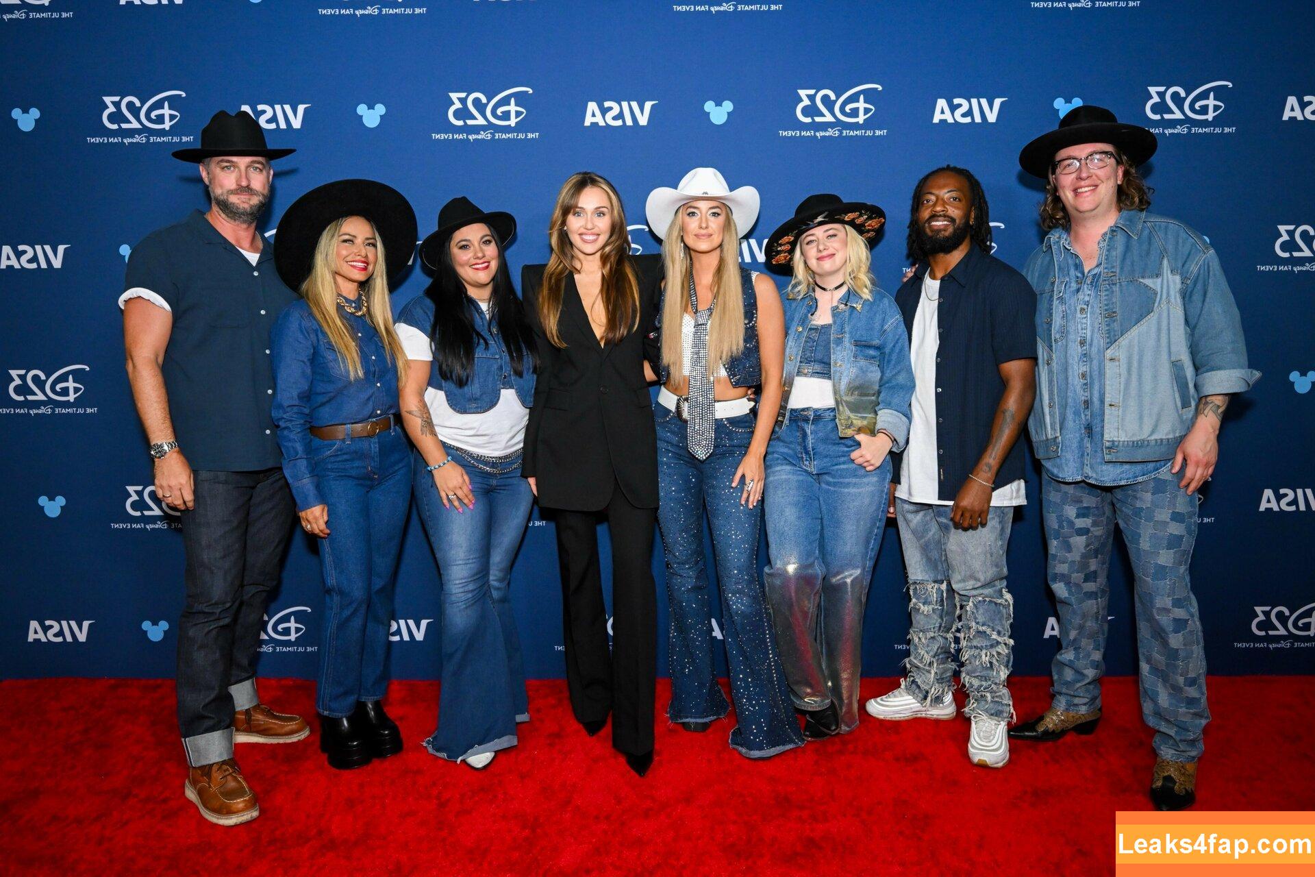 Miley Cyrus / MileyCyrus leaked photo photo #2629