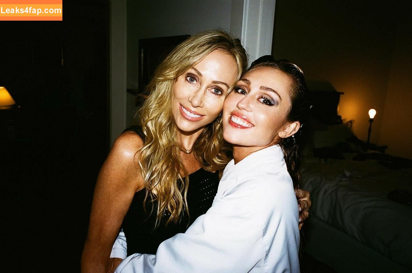 Miley Cyrus / MileyCyrus leaked photo photo #2634