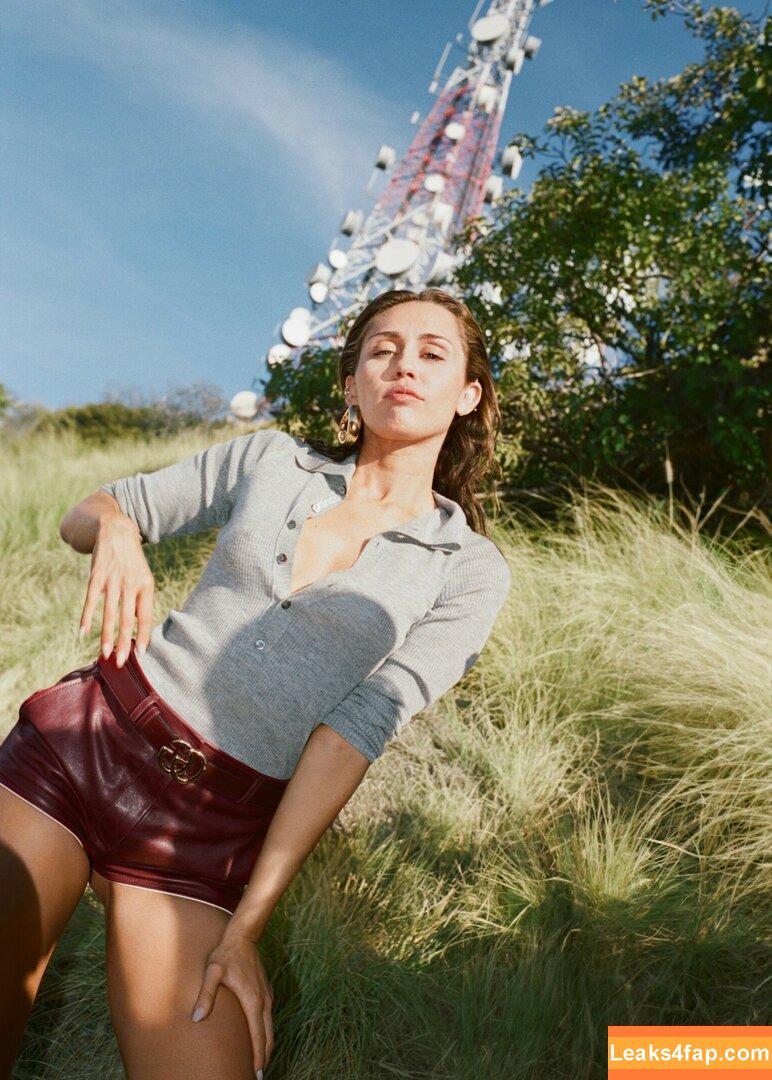 Miley Cyrus / MileyCyrus leaked photo photo #2781