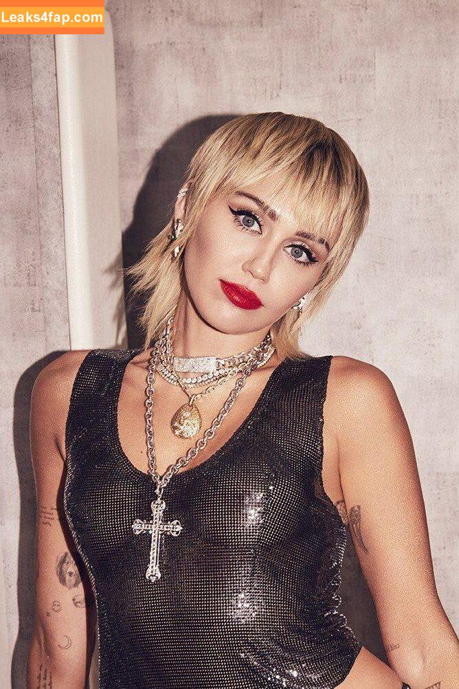 Miley Cyrus / MileyCyrus leaked photo photo #2809