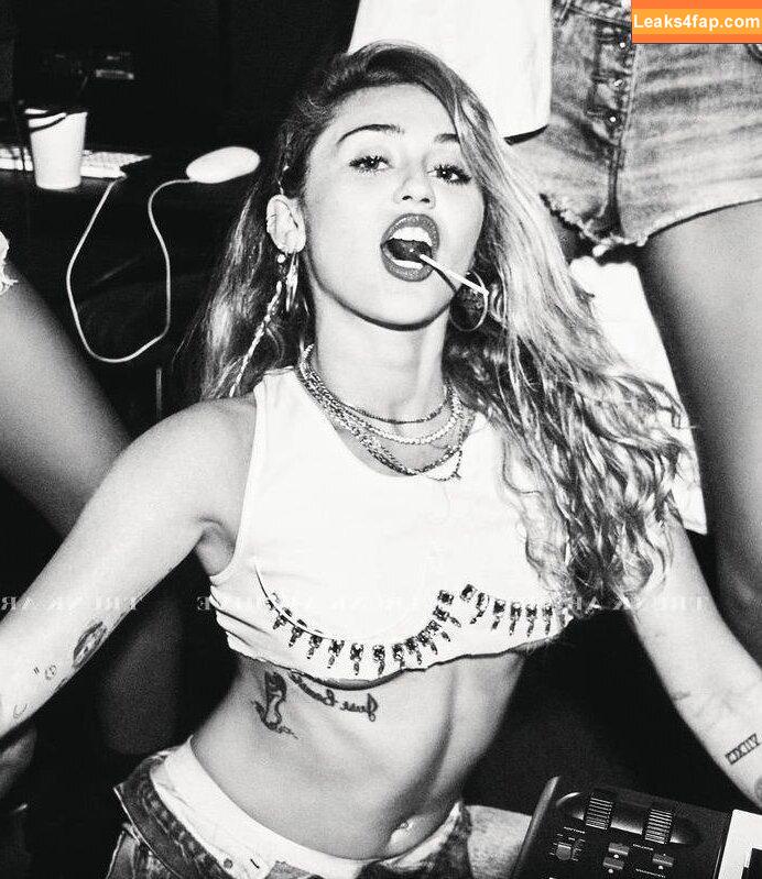 Miley Cyrus / MileyCyrus leaked photo photo #2822