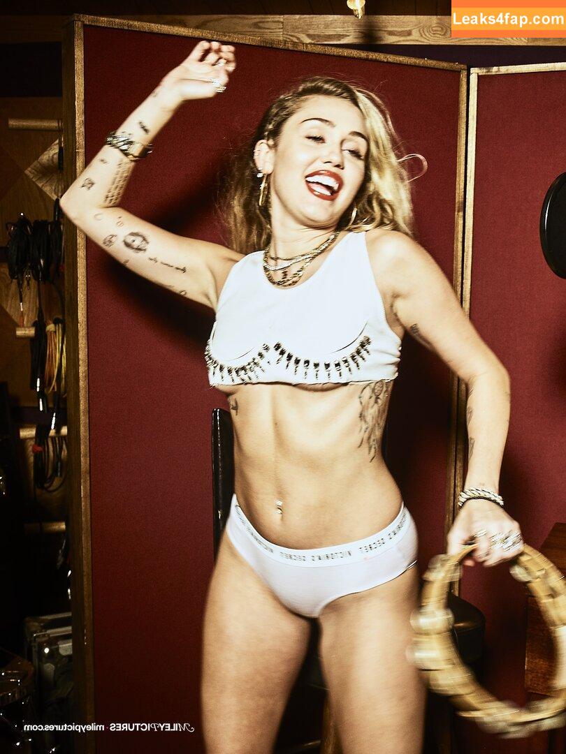 Miley Cyrus / MileyCyrus leaked photo photo #2835