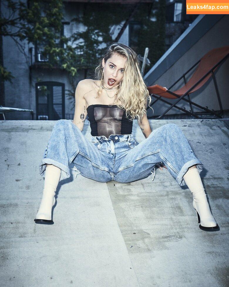 Miley Cyrus / MileyCyrus leaked photo photo #2837