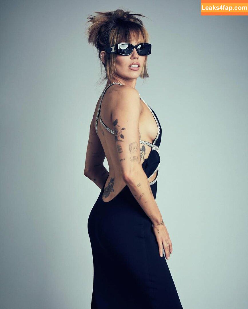 Miley Cyrus / MileyCyrus leaked photo photo #2918