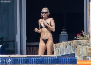 Miley Cyrus photo #2015