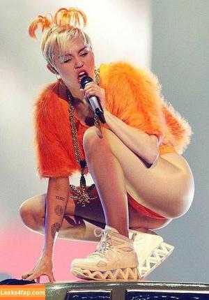 Miley Cyrus photo #2026