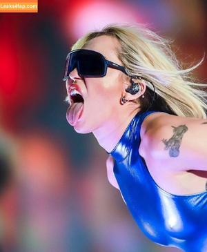 Miley Cyrus photo #2037