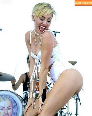 Miley Cyrus photo #2079