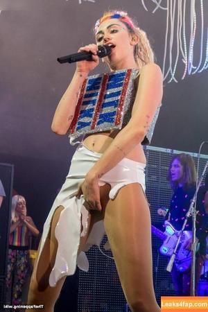 Miley Cyrus photo #2124
