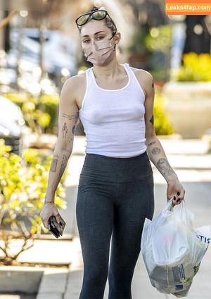 Miley Cyrus photo #2177