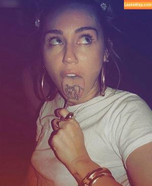 Miley Cyrus photo #2202