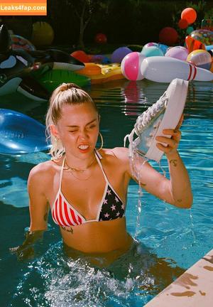 Miley Cyrus photo #2236