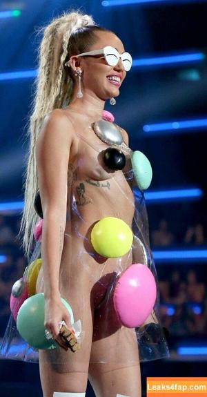 Miley Cyrus photo #2296