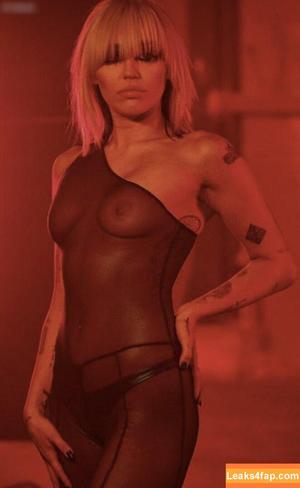 Miley Cyrus photo #2346