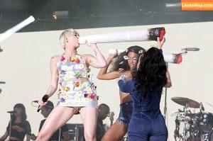 Miley Cyrus photo #2372