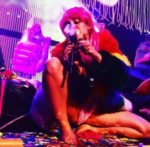 Miley Cyrus photo #2374