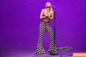 Miley Cyrus photo #2395