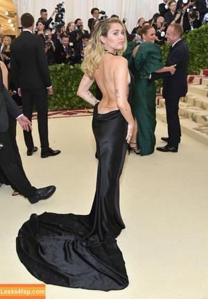 Miley Cyrus photo #2399