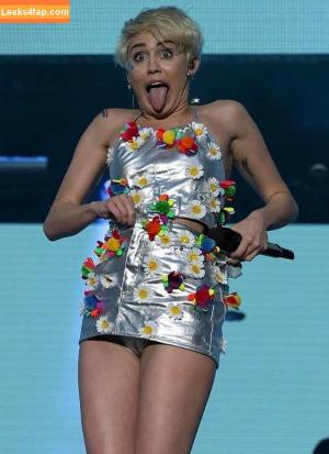 Miley Cyrus фото #2425
