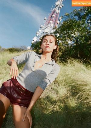 Miley Cyrus photo #2428