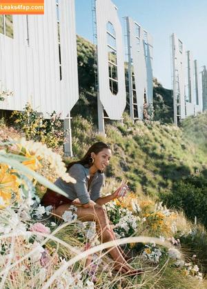 Miley Cyrus photo #2429