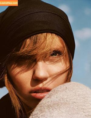 Miley Cyrus photo #2448