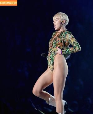 Miley Cyrus photo #2459