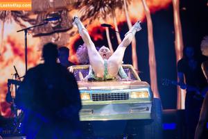 Miley Cyrus photo #2460