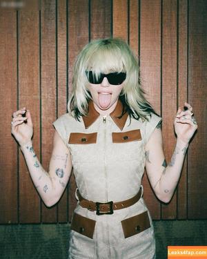 Miley Cyrus photo #2478