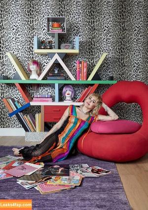 Miley Cyrus photo #2516