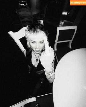 Miley Cyrus photo #2642