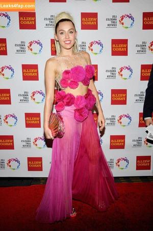 Miley Cyrus photo #2714