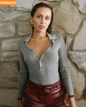 Miley Cyrus photo #2782