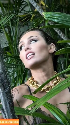 Miley Cyrus photo #2866