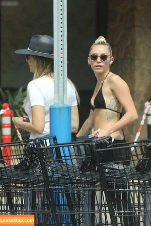 Miley Cyrus photo #2892
