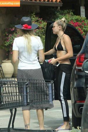 Miley Cyrus photo #2900
