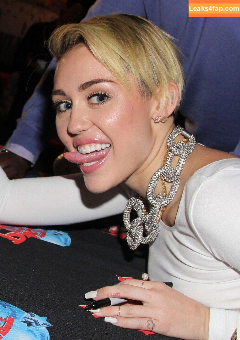 Miley Cyrus / MileyCyrus leaked photo photo #3125