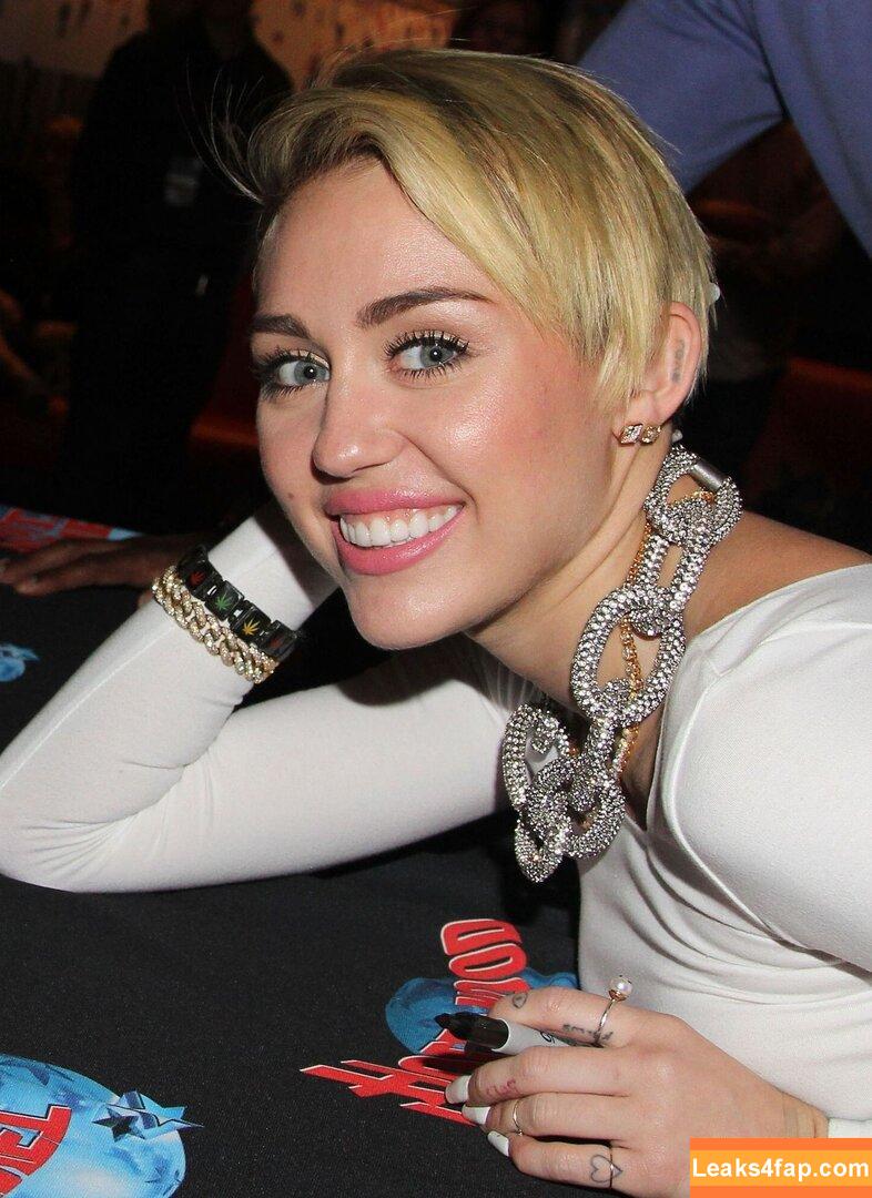 Miley Cyrus / MileyCyrus leaked photo photo #3126