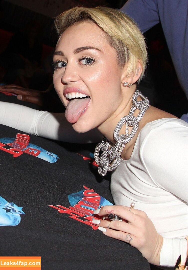 Miley Cyrus / MileyCyrus leaked photo photo #3133