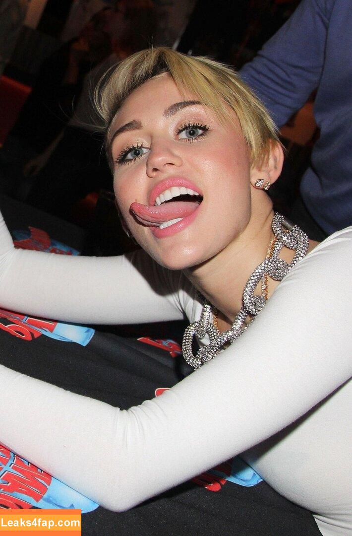 Miley Cyrus / MileyCyrus leaked photo photo #3134