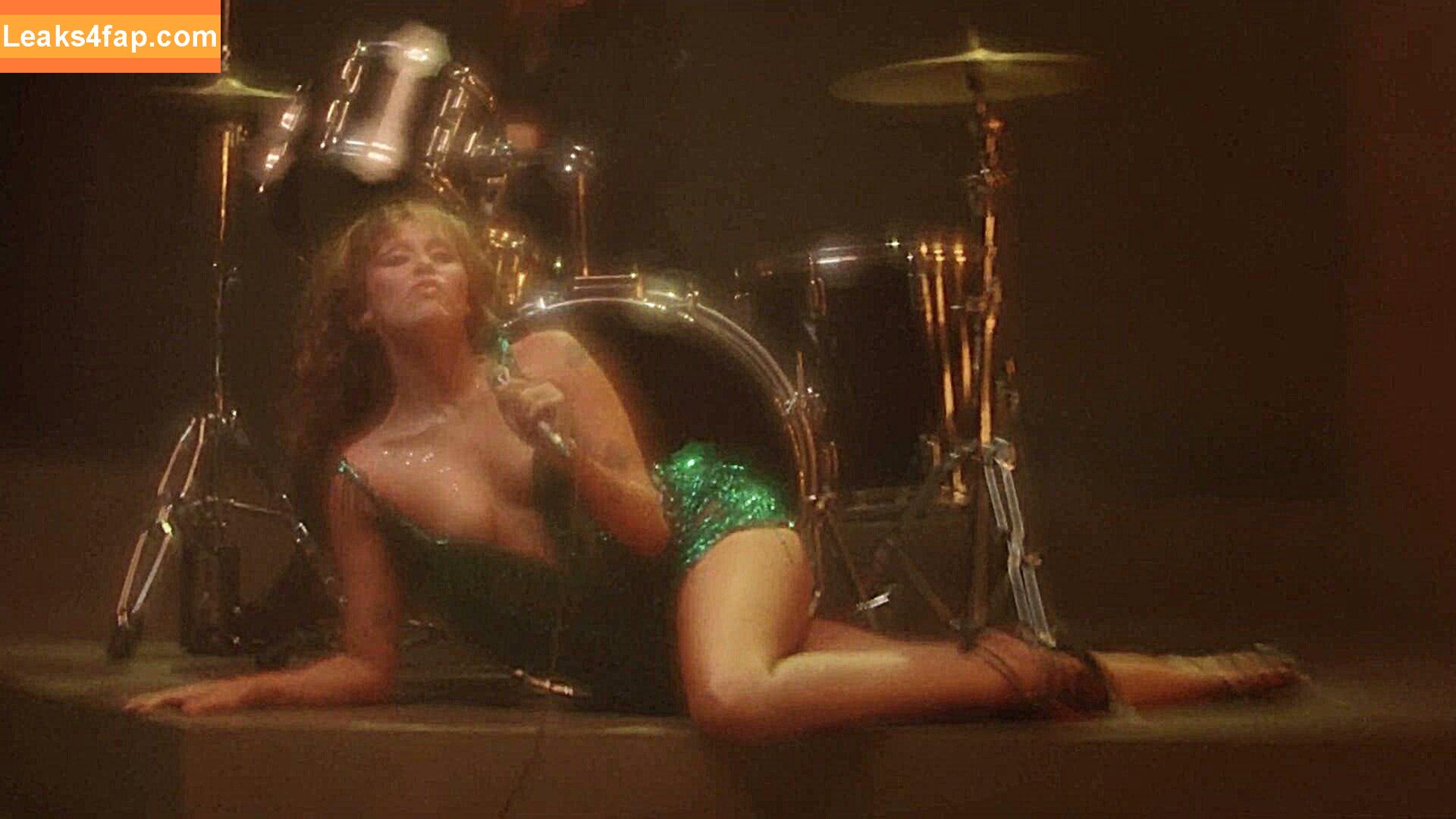 Miley Cyrus / MileyCyrus leaked photo photo #3247