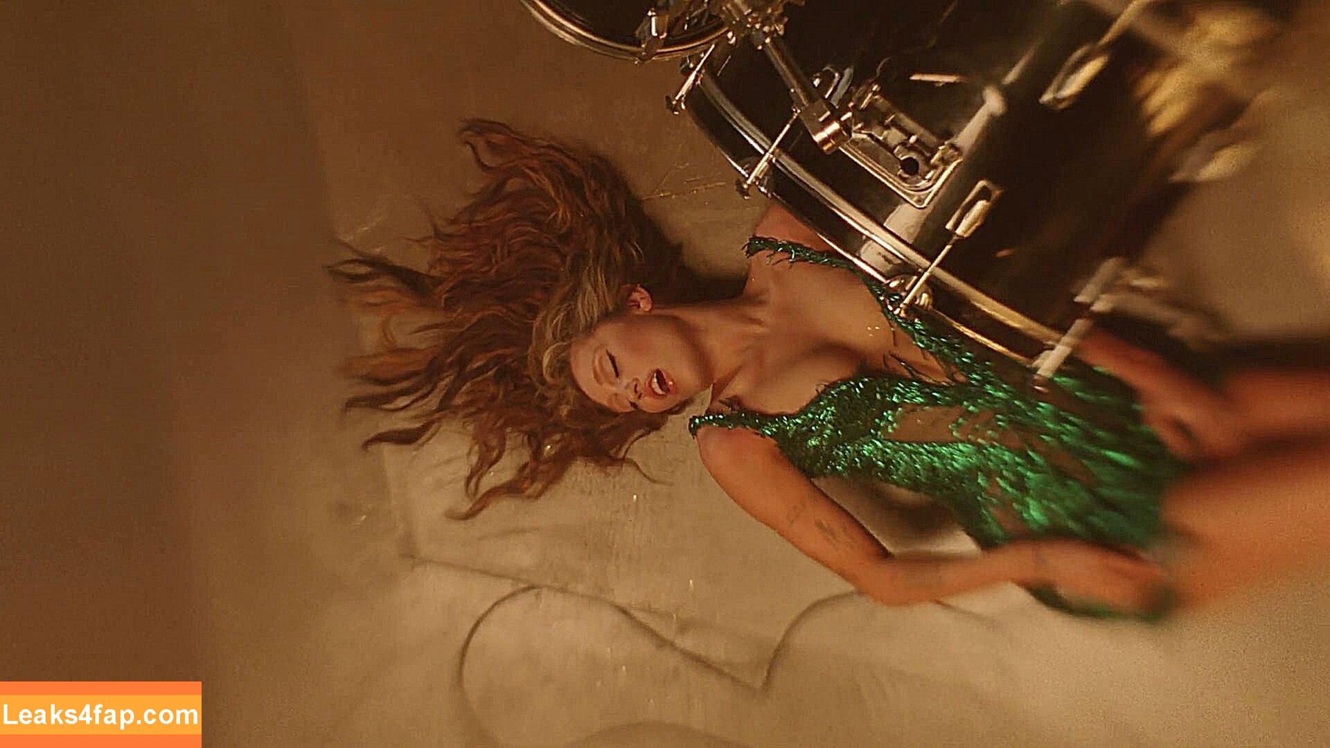 Miley Cyrus / MileyCyrus leaked photo photo #3250