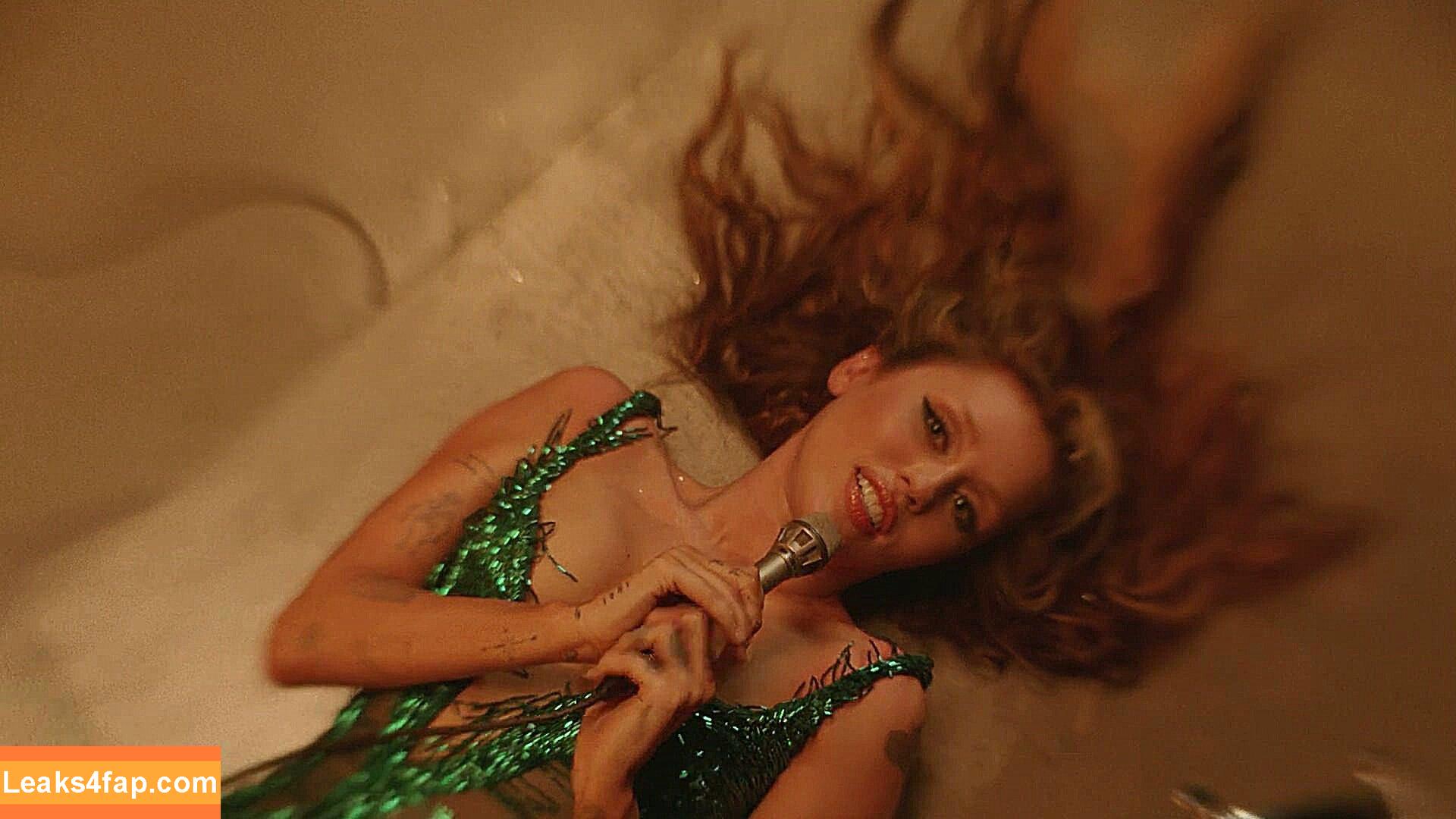 Miley Cyrus / MileyCyrus leaked photo photo #3257