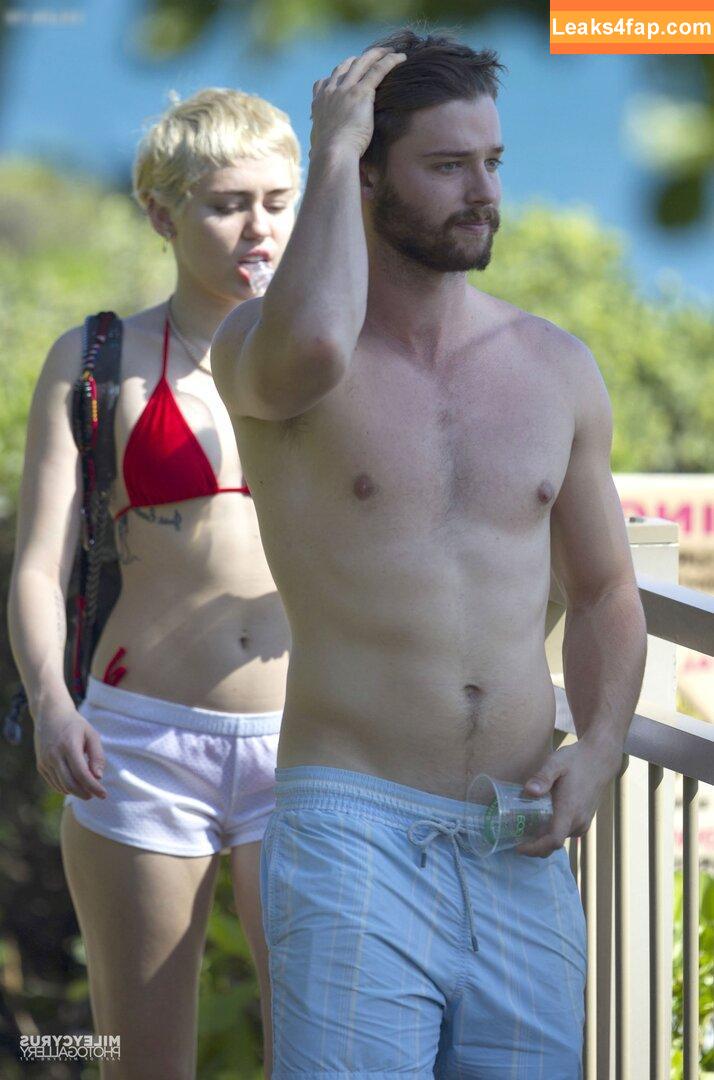 Miley Cyrus / MileyCyrus leaked photo photo #3299